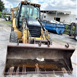 BACKHOE LOADER TRACTOR 4X4 CAT 520E WITH AC