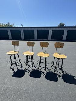 Adjustable Industrial Tall Barstools 