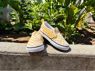 $12 Size 7T Gently Worn, Yellow Classic Slip-on Checkerboard Vans in SOUTH SAN JOSE