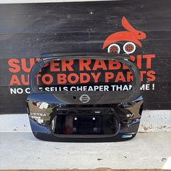 2014 Versa Note Tailgate Shell OEM NICE 2019