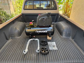 NEW Husky 8 Gal. 150 PSI Portable Electric Oil-Free Horizontal Hotdog Air Compressor with Rubber Wheels and 1-Quick Coupler