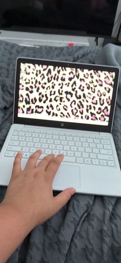 Microsoft Surface Laptop (1st Generation)