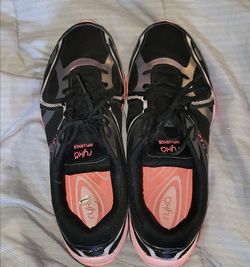 Woman's shoes 9.5 uesd like new