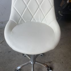 White Desk Chair 