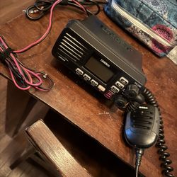 Uniden Um380 Vhf Marine Radio 