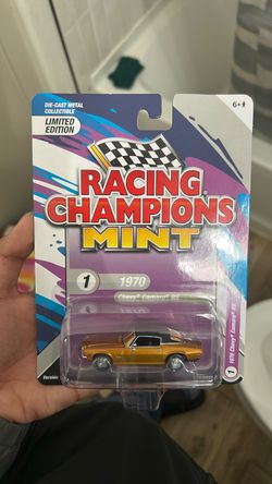 Racing Champions Mint 1970 Chevy Camaro RS gold strike CHASE