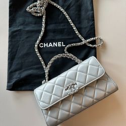Chanel bag with chain