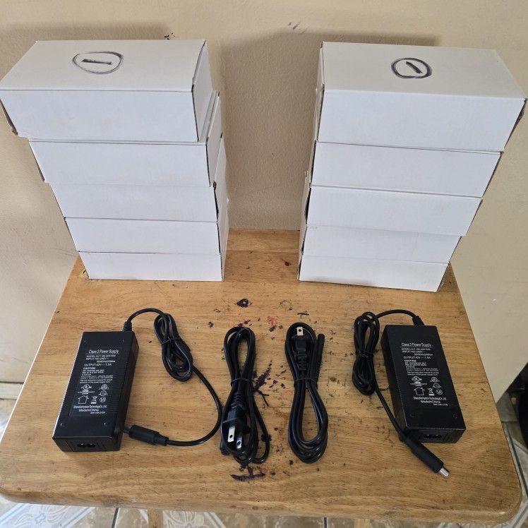 ELECTRIC SCOOTER  ( CHARGER  )