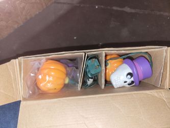 Avon Halloween lights