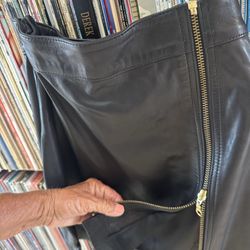 PRICE DROP:Andrew Marc RICH, LINED LAMBSKIN LEATHER Black FITTED MINI SKIRT, S