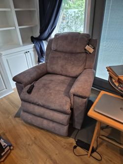 Power Lift Recliner Chair