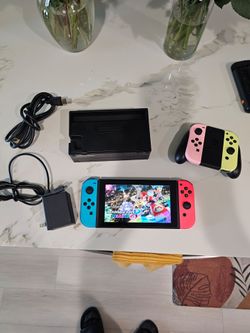 Nintendo Switch w/ Mario Cart
