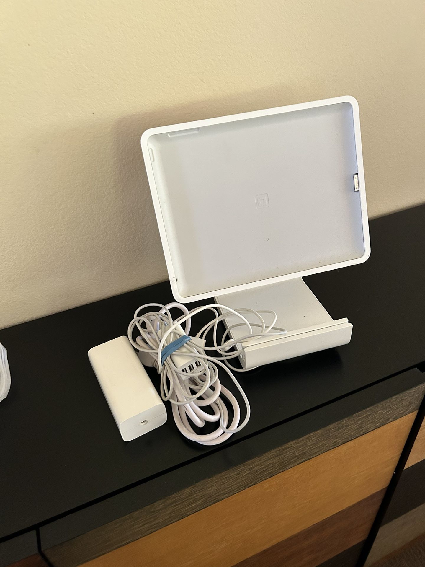Apple IPAD POS Stand