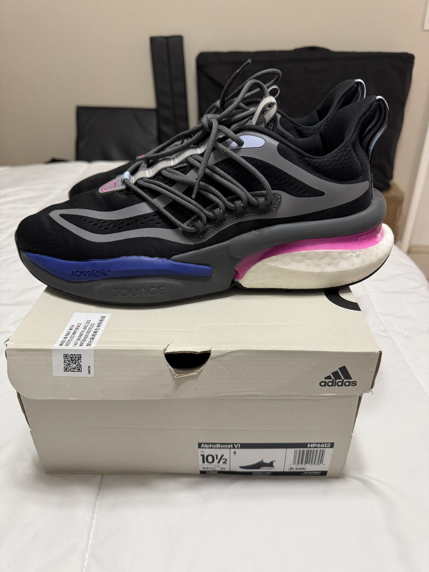 Adidas AlphaBoost V1 Size 10.5
