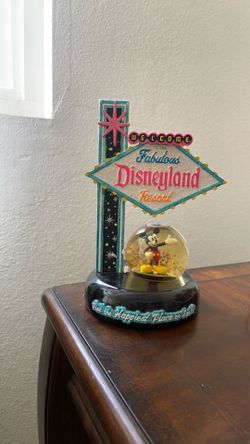 Welcome to Fabulous Disneyland Snowglobe