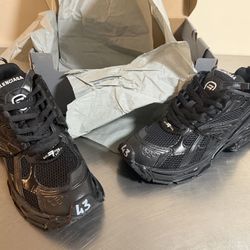 Balenci Runners Size 43 Shipping Only 3-4 Days 