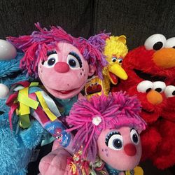 Sesame Street Plushes Set