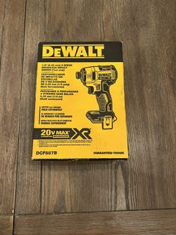 Dewalt Xr 1/4” Impact Gun