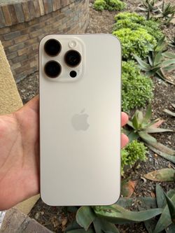iPhone 16 Pro Max Unlocked