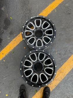 2 spare rims 17 8 lugs 165.1 mm