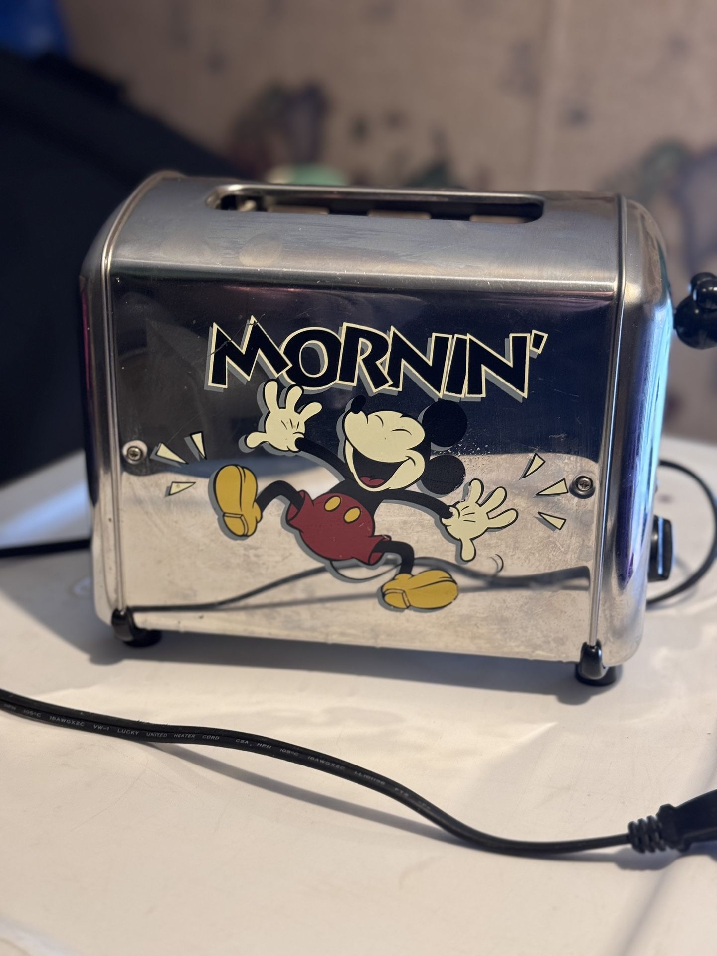 Mickey Mouse Mornin’ Toaster
