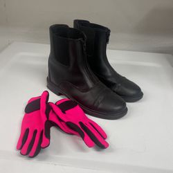 Girls Riding Boots And Gloves 