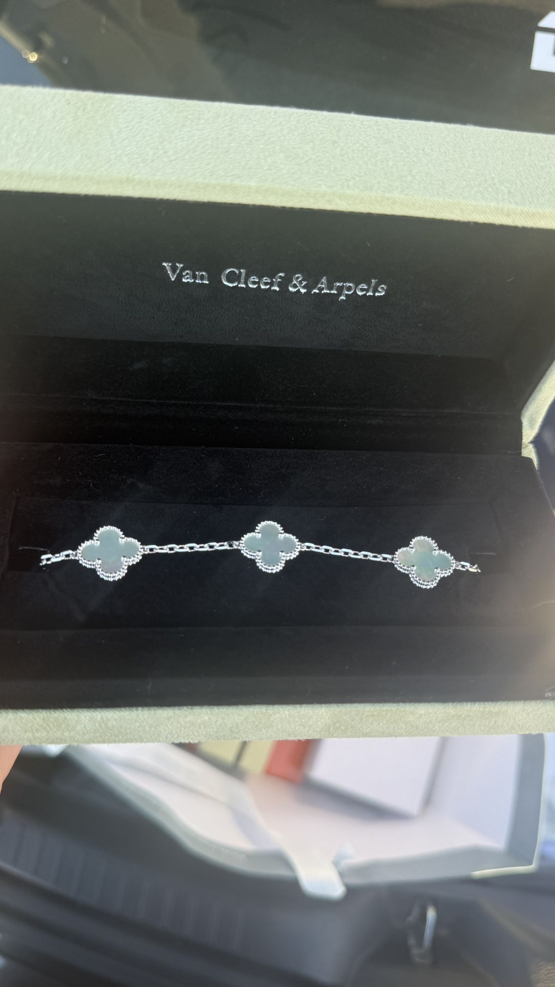 Van Cleef Braclet Silver Pearl