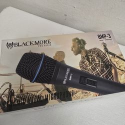 Microphone