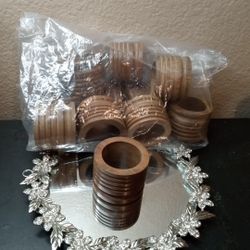 GORGEOUS Set of 12 Corrugated Wooden Napkin Rings

The product is a set of 12 gorgeous corrugated wooden napkin rings