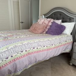 Girls Bedroom Set - Full Size Bed, Nightstand, Desk/Makeup Table 