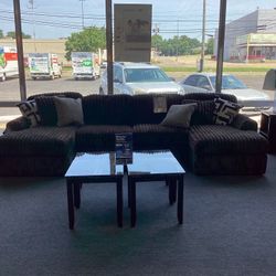 Sectional $1,899