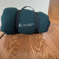 NICE ROLL-UP BLANKET