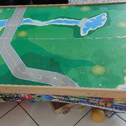 Kids Play Table - Free