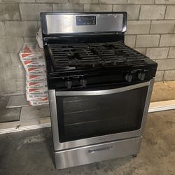 Estufa De Venta Trabajan Todos Los Quemadores Pero Él Horno No