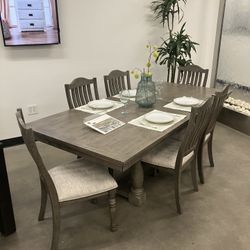 Dining Table Set