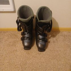 Salomon 9M Ski Boots