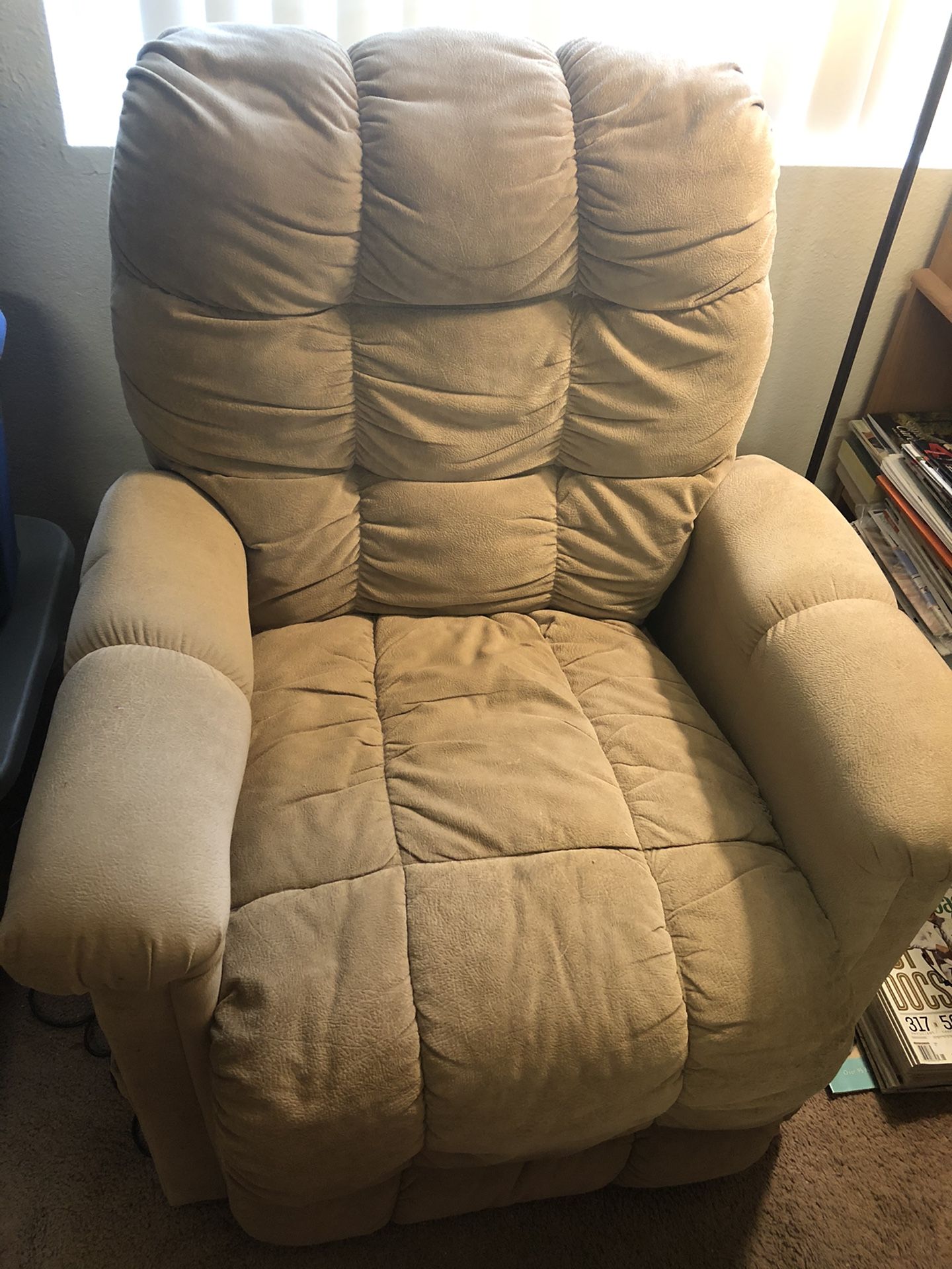 Recliner/lift chair, Tan In Color