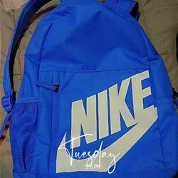 New Never Used Nike Bag On Sale 20$