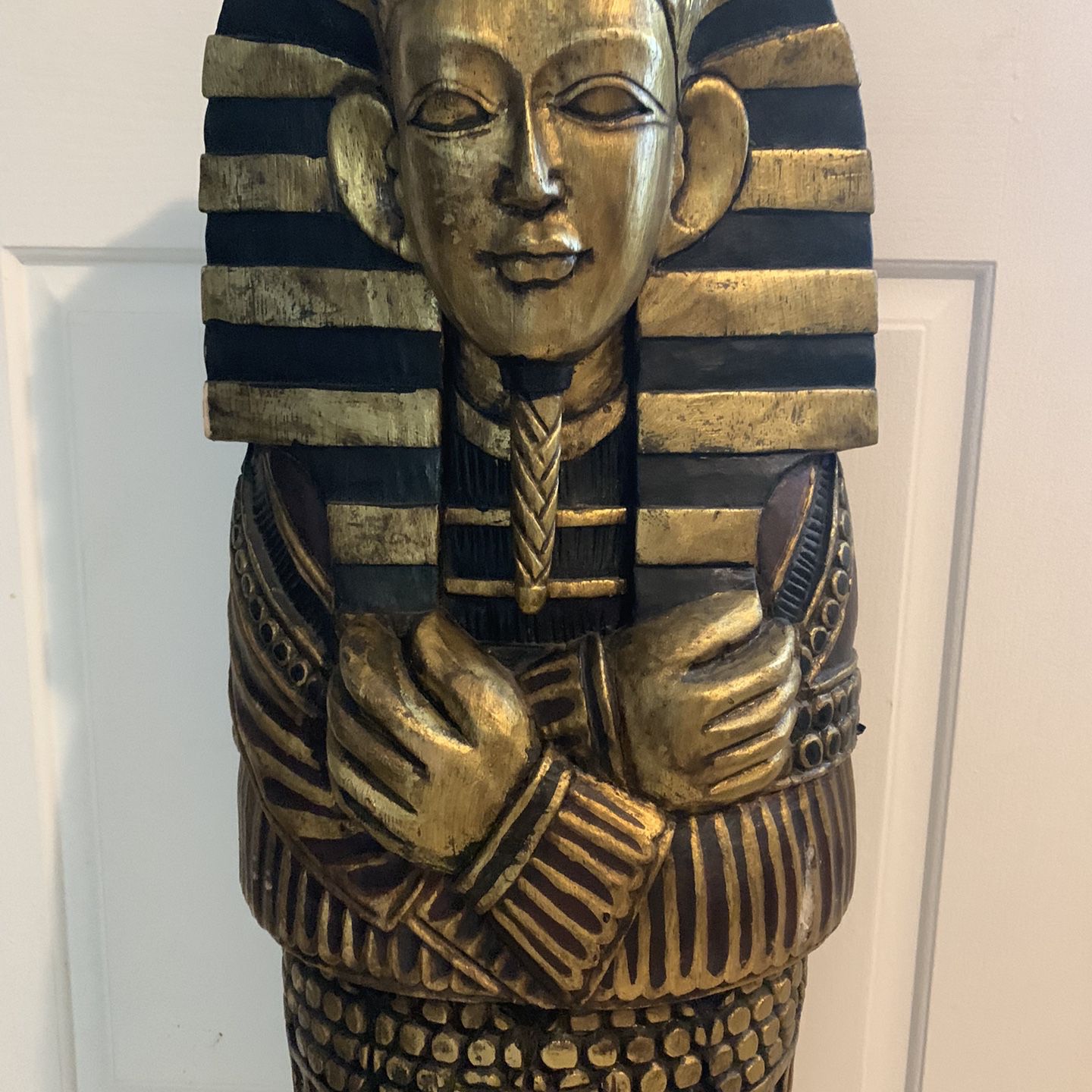 King Tutankhamen Sarcophagus Statue 