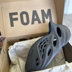 Carbon Foam Runner