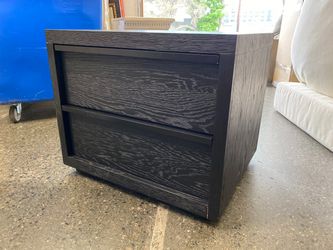 RESTORATION HARDWARE Bezier Closed Nightstand