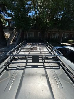 Car or truck Roof basket