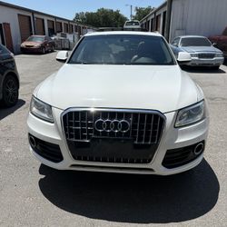 2015 Audi Q5. 2.0T premium plus sport utility 4D
