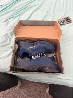 Balenciaga triple s