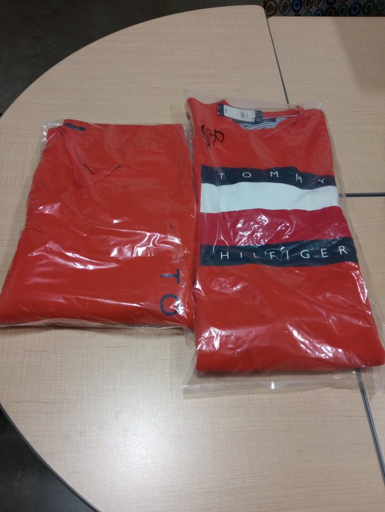Tommy Hilfiger Sweat Suit Outfit! Brand New w/Tags! Large