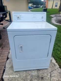 Dryer Kenmore.