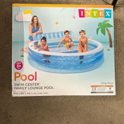 Swim Center Family Lounge Pool