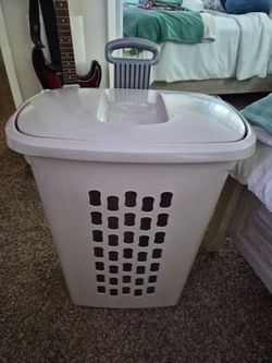Grey laundry basket w/ lid and wheels