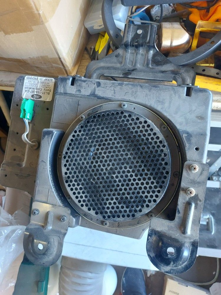 2010 F150 Factory Subwoofer 