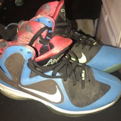 Lebrons Size 8.5